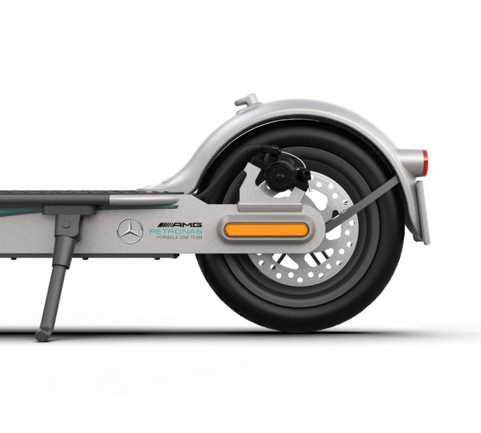 Xiaomi Mi Electric Scooter Pro 2 Mercedes AMG Petronas F1 Team Edition